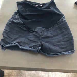 Target maternity shorts